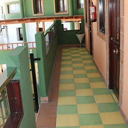 Leon Dormido Rooms & Apartments *