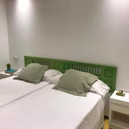 Leon Dormido & Polop