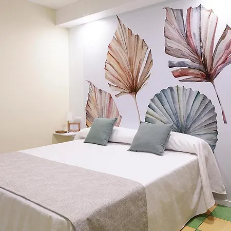 Hostel Leon Dormido & *