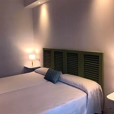 Hostel Leon Dormido &