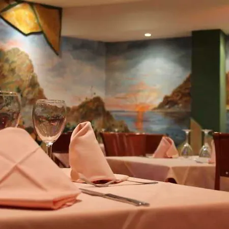 Leon Dormido Rooms & Apartments Polop